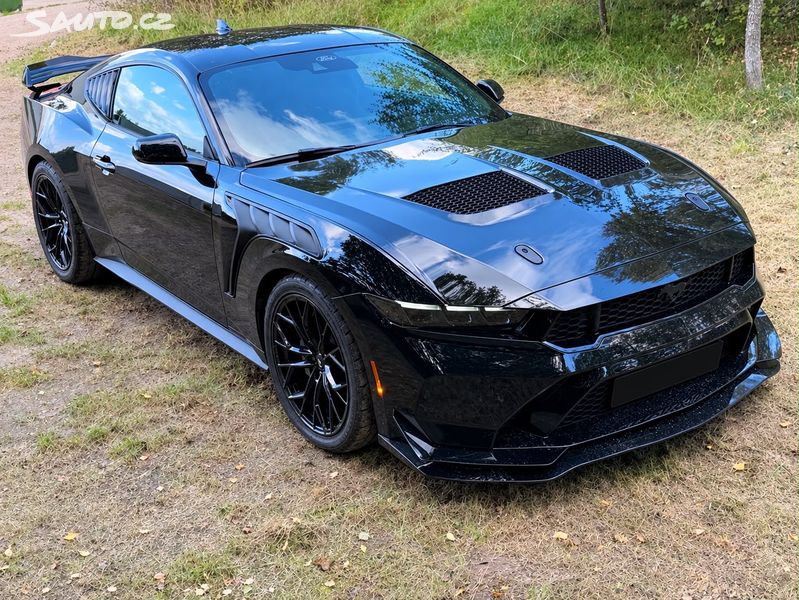 Ford Mustang, 5.0L GT Fastback Manual